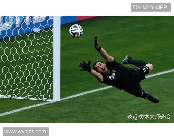 足球巨星精彩过场瞬间合集 展现速度与力量的完美碰撞